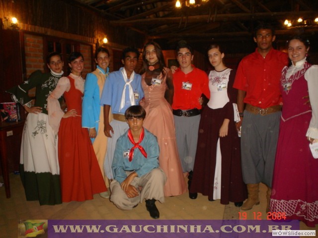 19-12-2004 Gauchinha - Baile Tradicionalista (12)