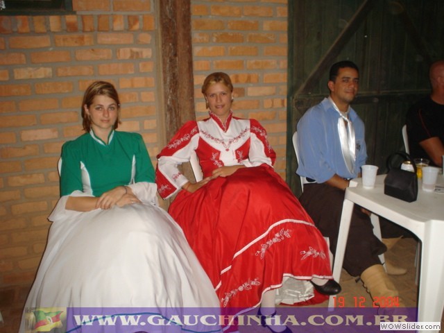 19-12-2004 Gauchinha - Baile Tradicionalista (28)