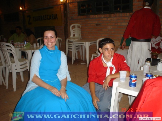 19-12-2004 Gauchinha - Baile Tradicionalista (29)