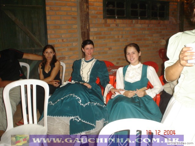 19-12-2004 Gauchinha - Baile Tradicionalista (30)