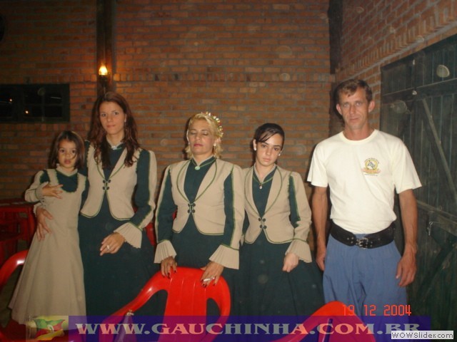 19-12-2004 Gauchinha - Baile Tradicionalista (9)